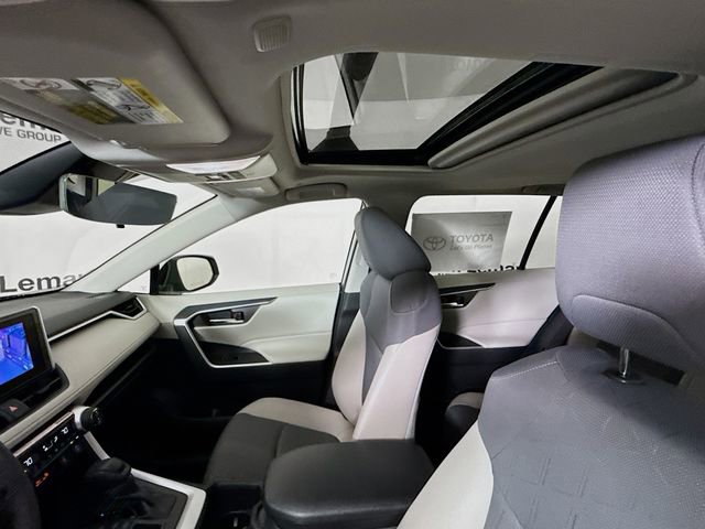 Used 2025 Toyota RAV4 XLE w/ Convenience Package AWD/4WD image 22