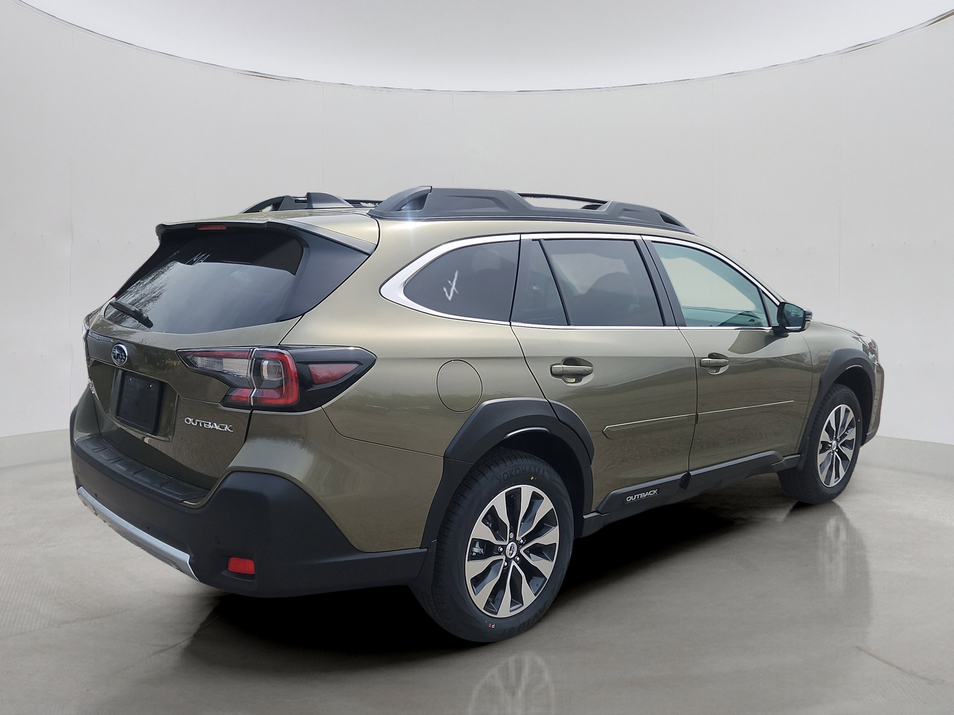 New 2025 Subaru Outback Limited image 2