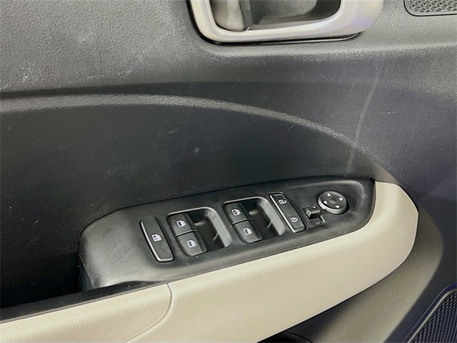 Used 2024 Hyundai Venue SEL image 9