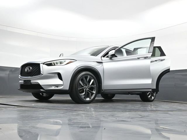 Used 2019 INFINITI QX50 Essential w/ Sensory Package AWD/4WD image 45