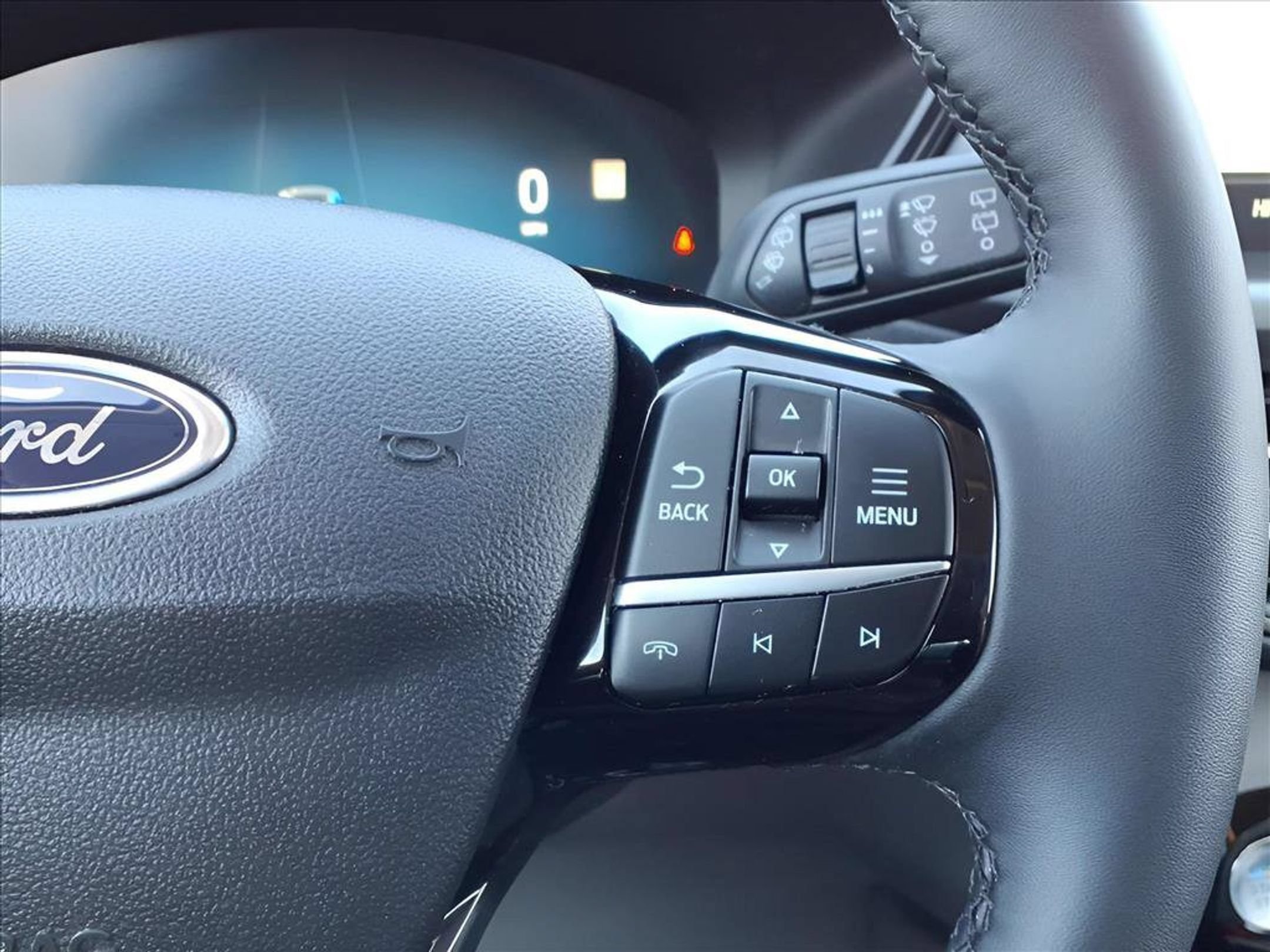 Used 2025 Ford Escape Active w/ Active Premium Tech Pack AWD/4WD image 84