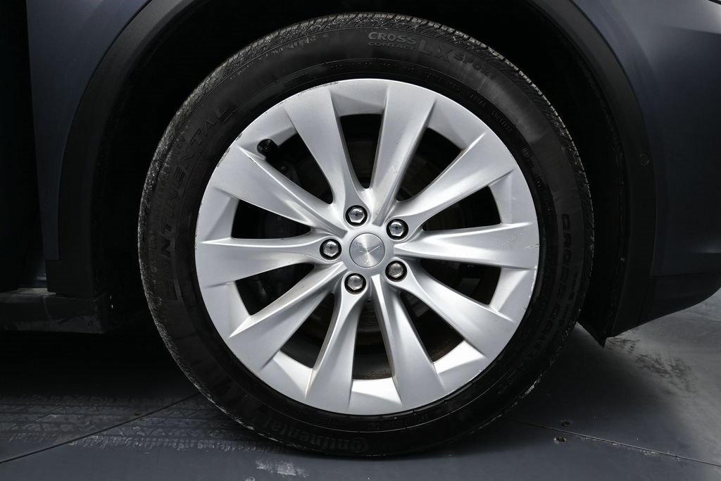 Used 2021 Tesla Model X Long Range image 44