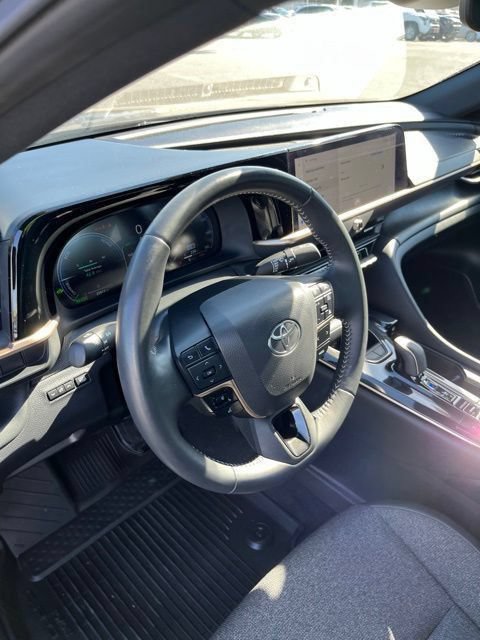 Used 2024 Toyota Crown AWD/4WD image 13