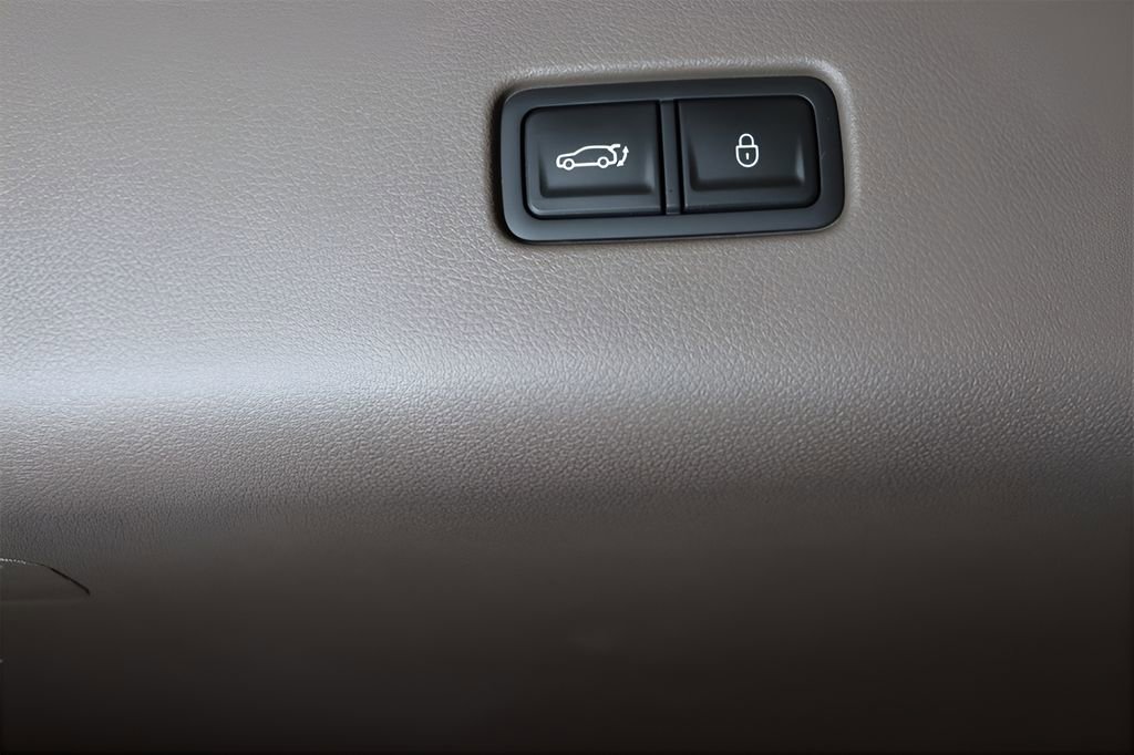 New 2026 Genesis GV70 2.5T Advanced image 25