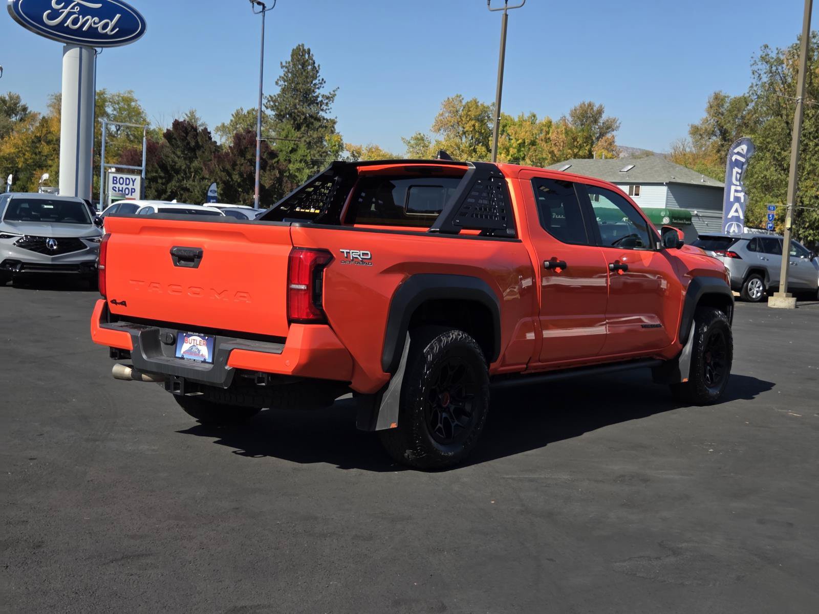 Used 2024 Toyota Tacoma TRD Off-Road w/ TRD Off Road Premium Package AWD/4WD image 5