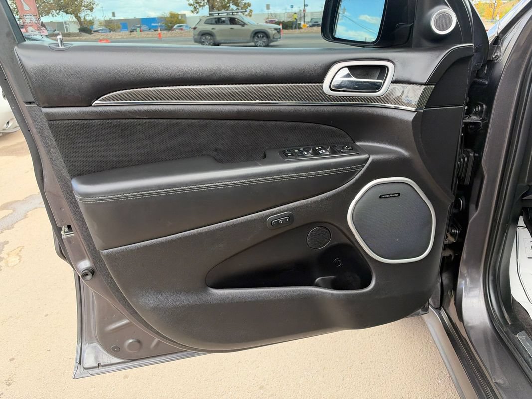Used 2018 Jeep Grand Cherokee SRT AWD/4WD image 18