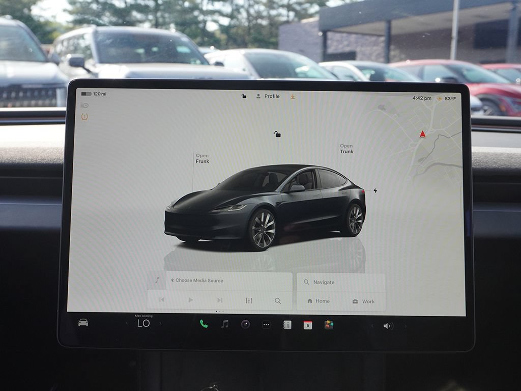 Used 2024 Tesla Model 3 Standard Range RWD image 38
