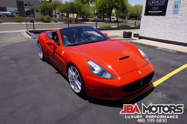Used 2014 Ferrari California RWD image 92