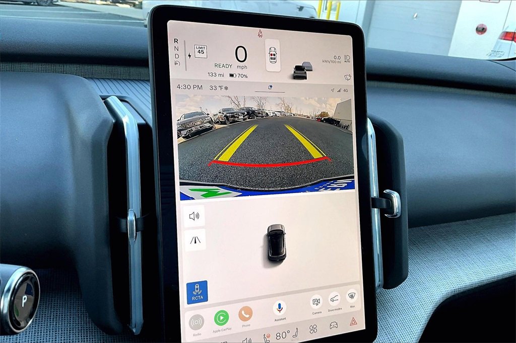 Used 2025 Volvo EX30 Plus w/ Climate Package image 13