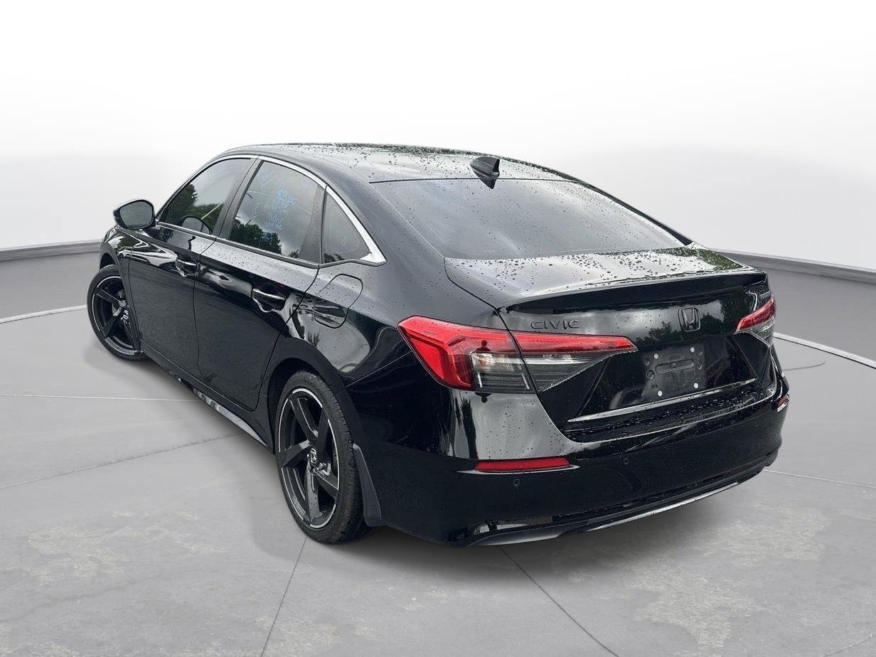 Used 2022 Honda Civic Touring image 8