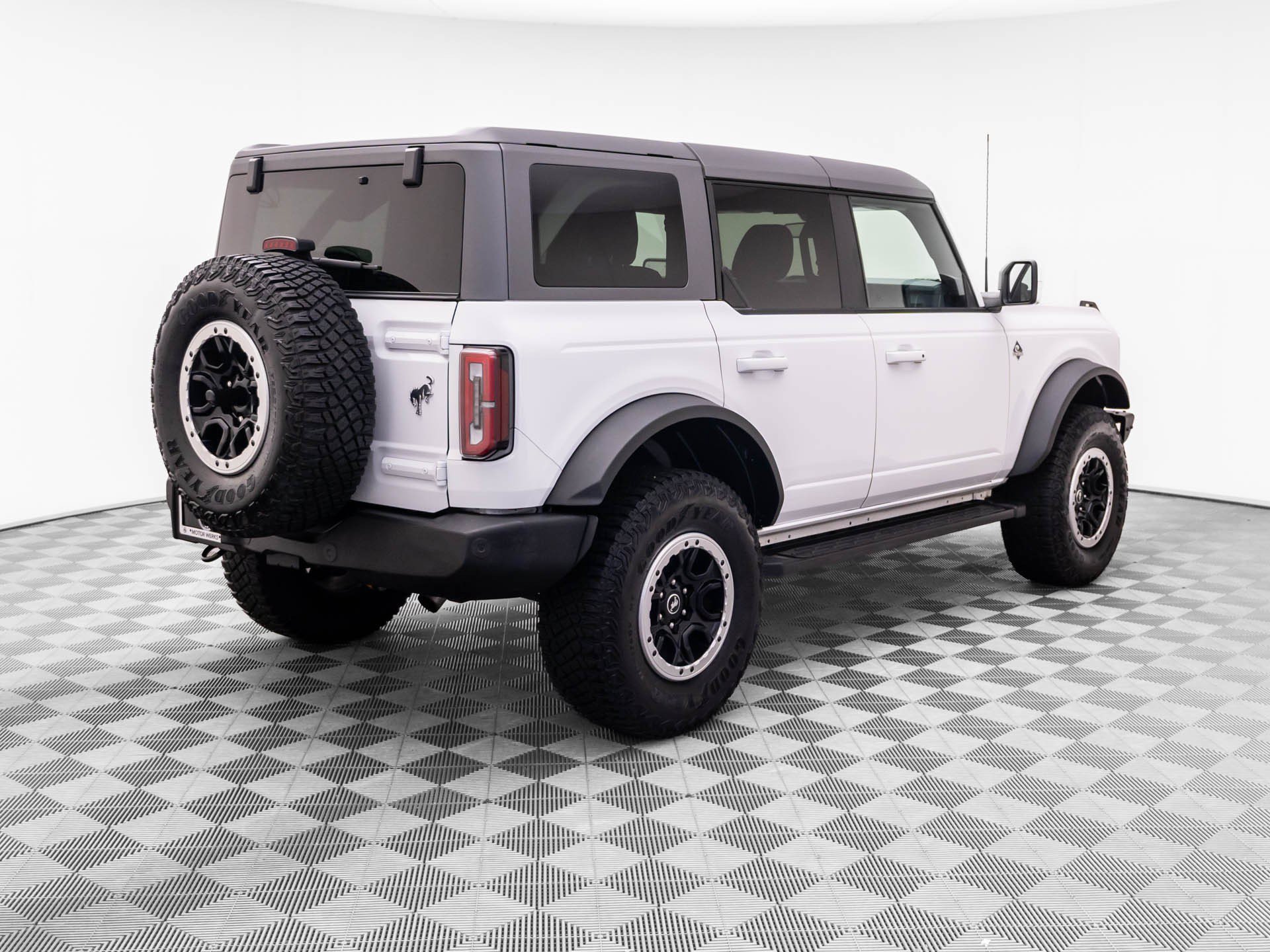 Used 2024 Ford Bronco Outer Banks w/ Sasquatch Package AWD/4WD image 5
