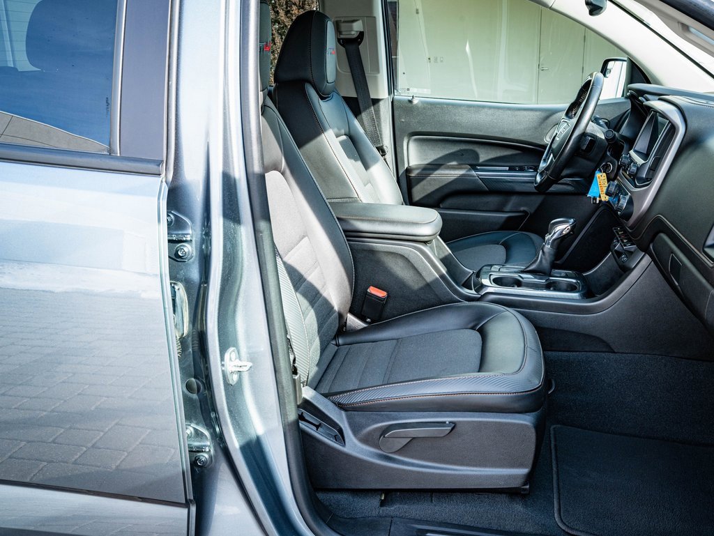 Used 2022 GMC Canyon AT4 image 22