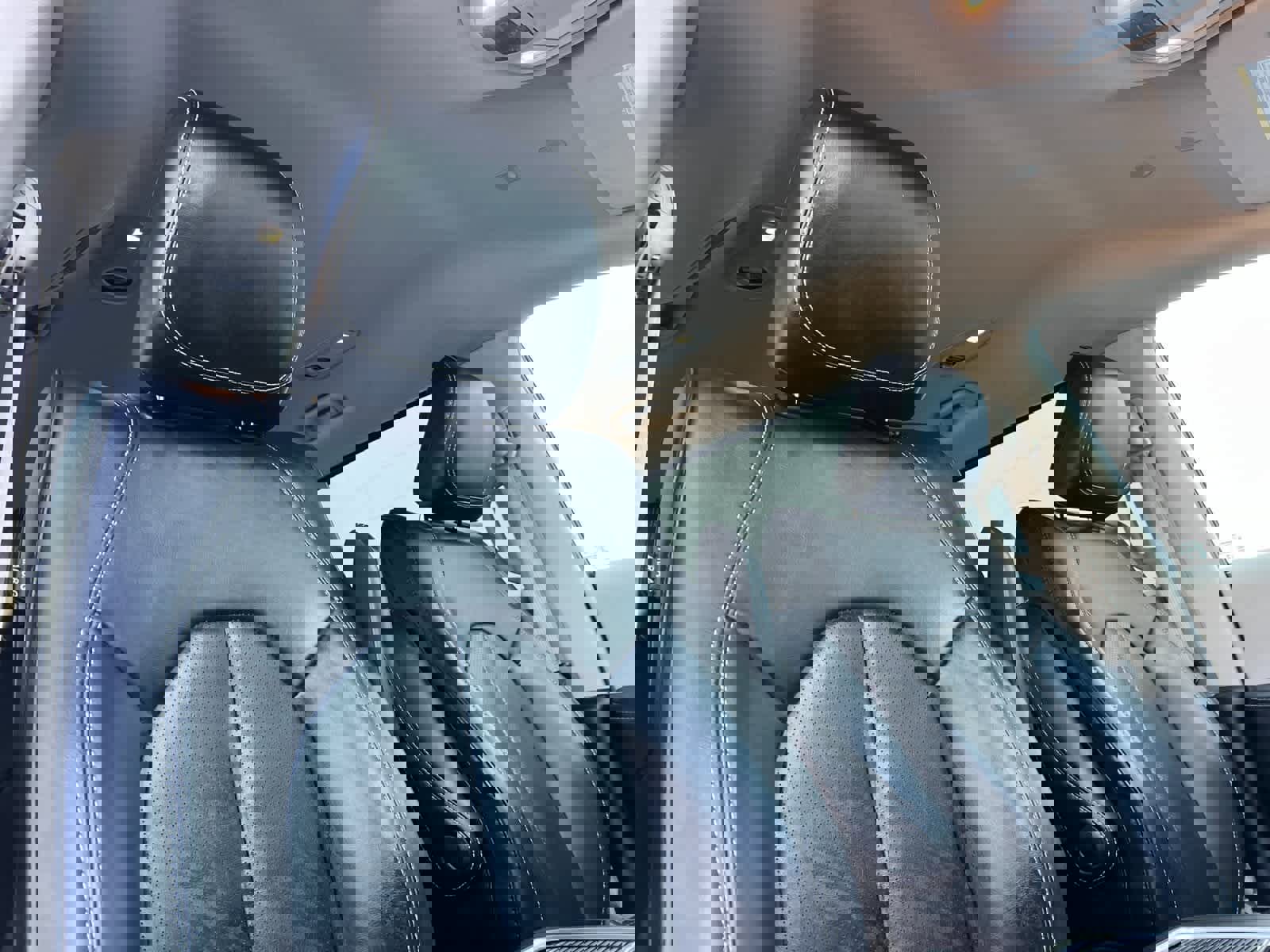 Used 2023 Chrysler Pacifica Touring-L image 19