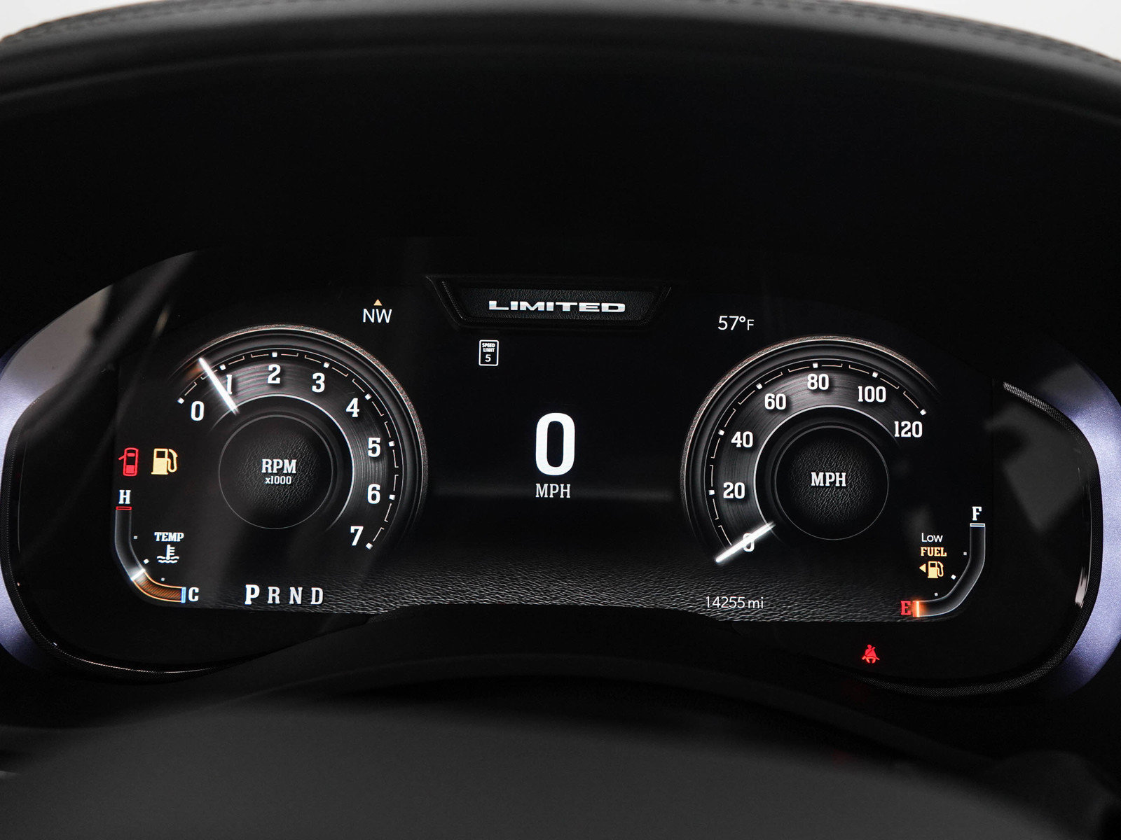 Used 2025 RAM 3500 Limited AWD/4WD image 30