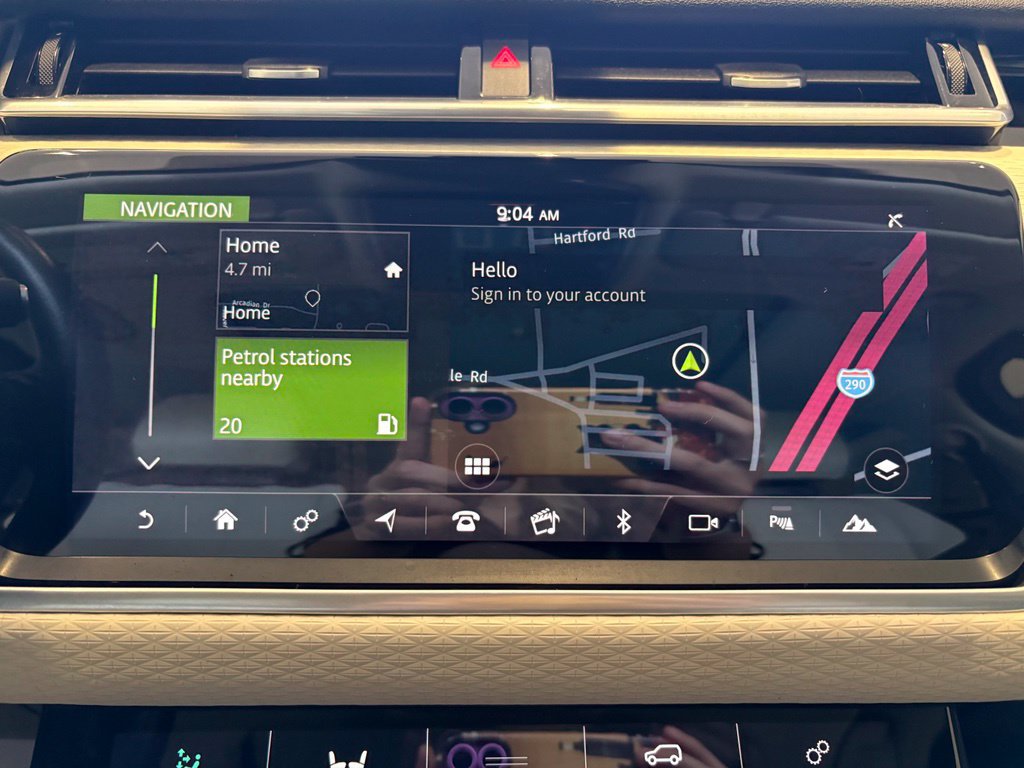 Used 2020 Land Rover Range Rover Velar S AWD/4WD image 33