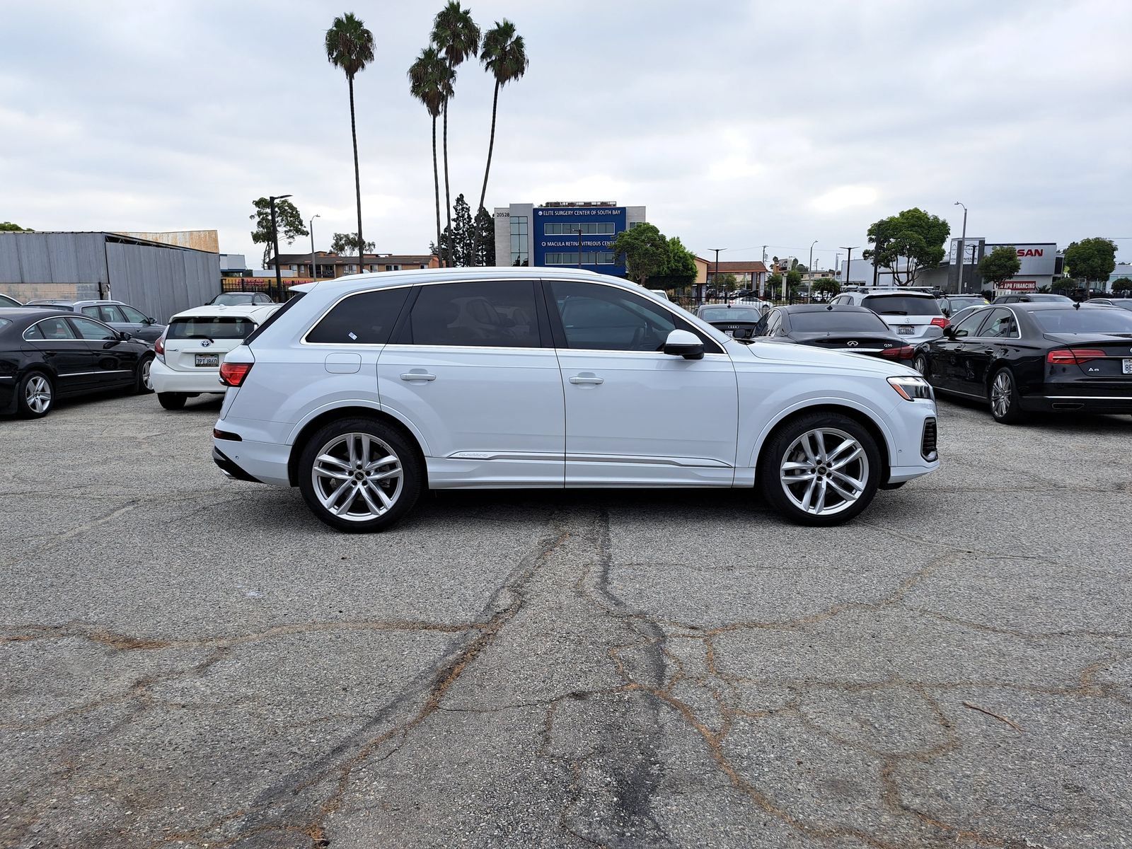 Used 2025 Audi Q7 3.0T Premium Plus AWD/4WD image 4