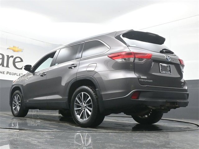 Used 2019 Toyota Highlander XLE image 5