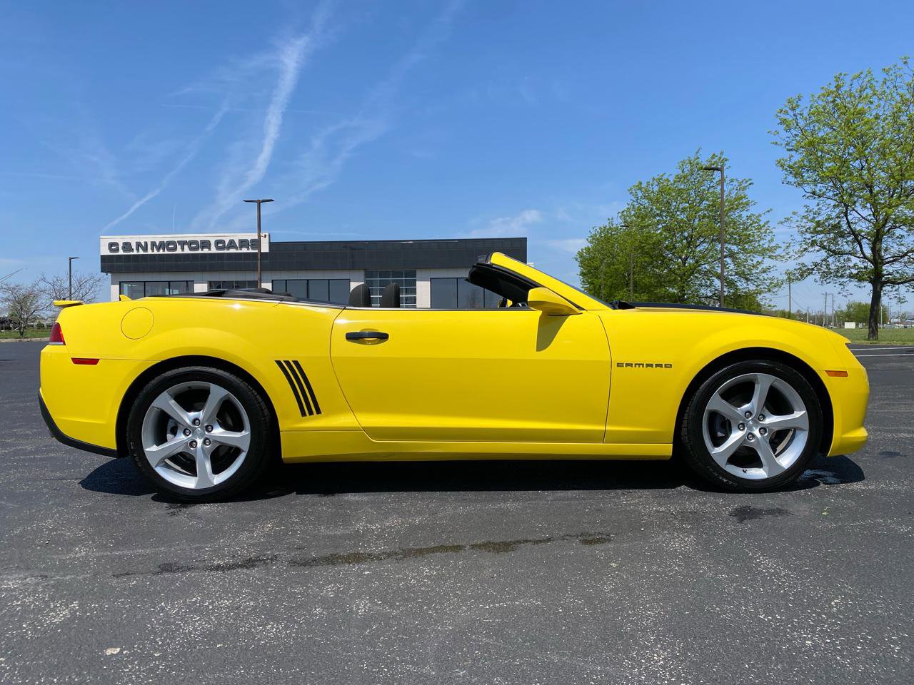 Used 2015 Chevrolet Camaro LT RWD image 7