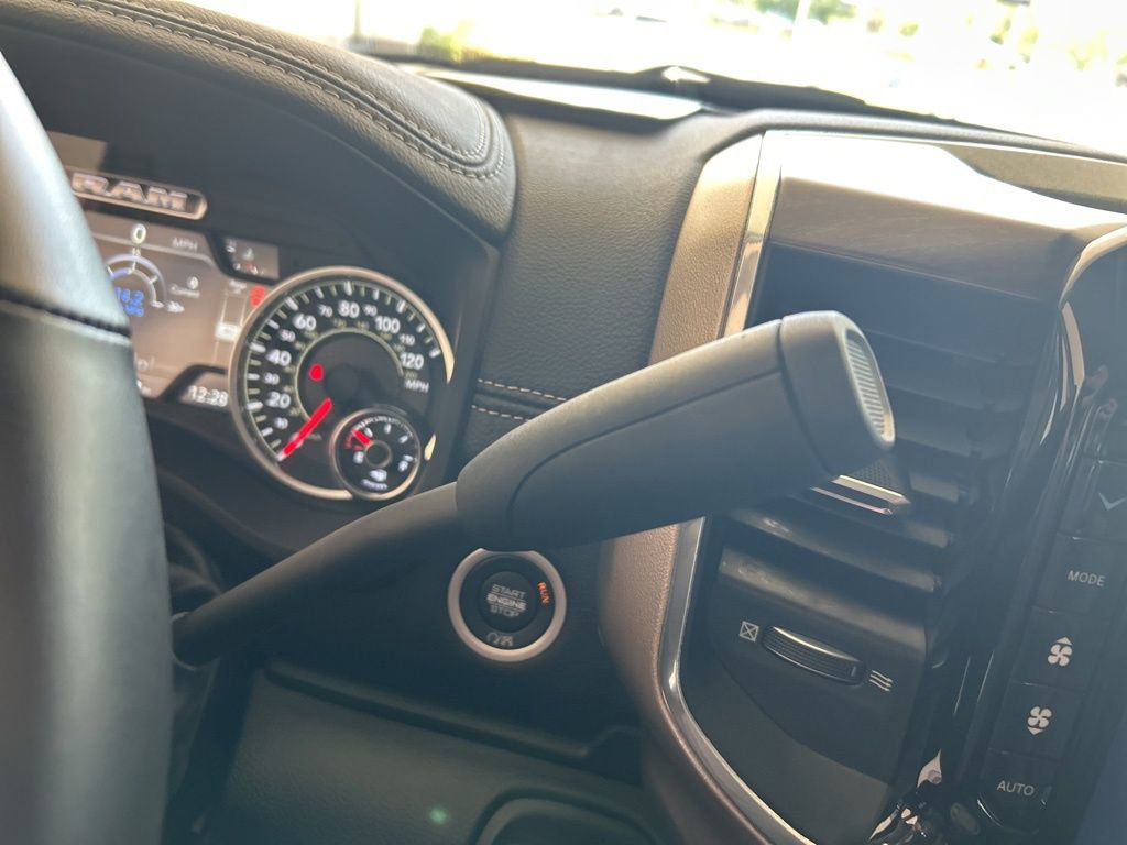 Used 2024 RAM 2500 Laramie w/ Towing Technology Group AWD/4WD image 8