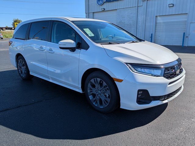 New 2026 Honda Odyssey Touring image 5