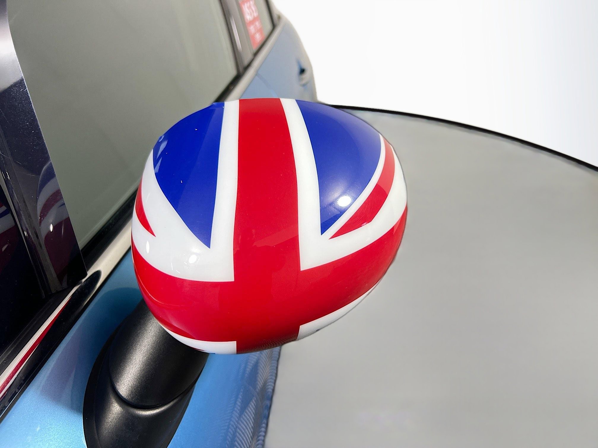 Used 2015 MINI Cooper 4-Door Hardtop FWD image 12