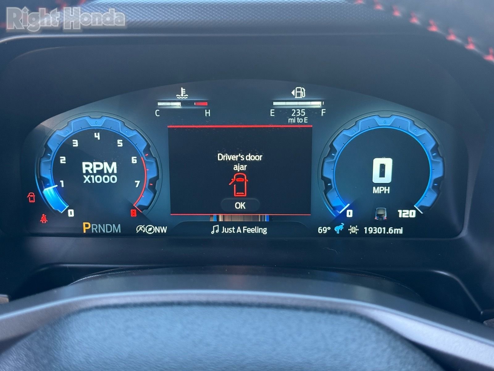 Used 2025 Ford Bronco Big Bend w/ Black Diamond Package image 17