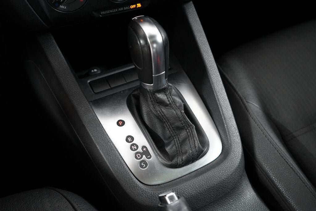 Used 2012 Volkswagen Jetta SE FWD image 24