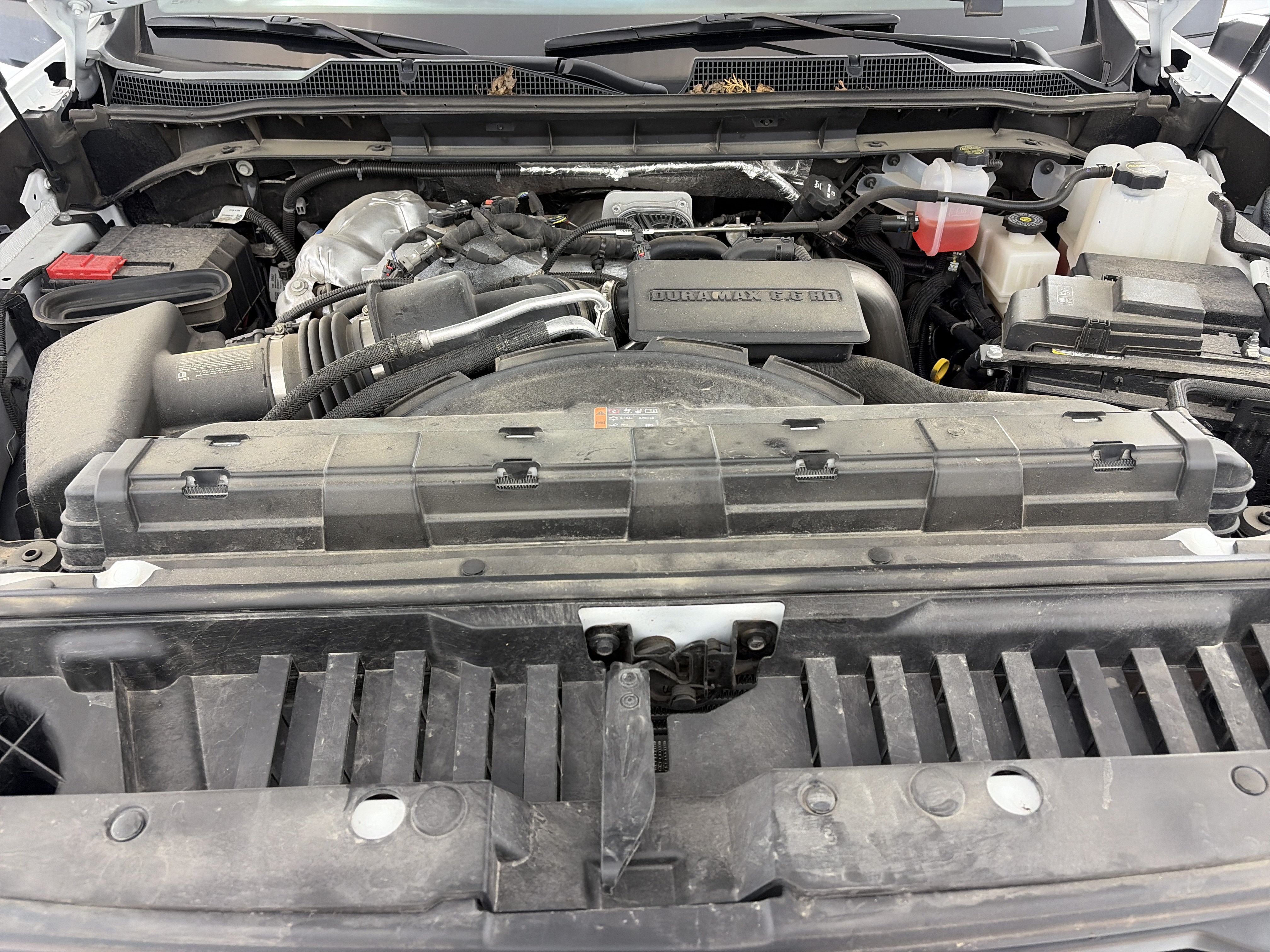 Used 2025 Chevrolet Silverado 2500 LT w/ Convenience Package AWD/4WD image 11
