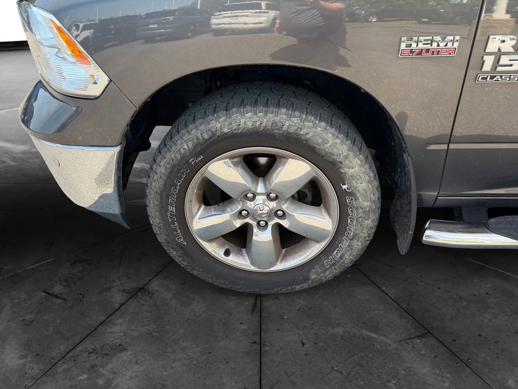 Used 2019 RAM 1500 Big Horn AWD/4WD image 14