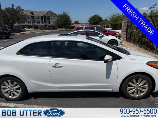Used 2016 Kia Forte Koup EX w/ EX Premium Package FWD image 3