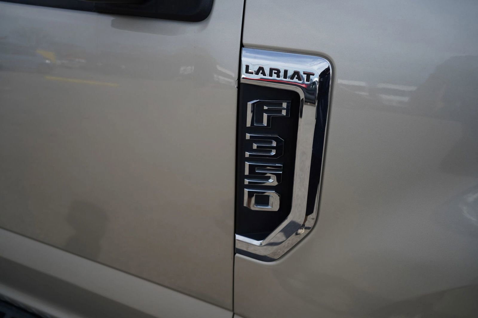 Used 2017 Ford F350 Lariat w/ Lariat Ultimate Package AWD/4WD image 28