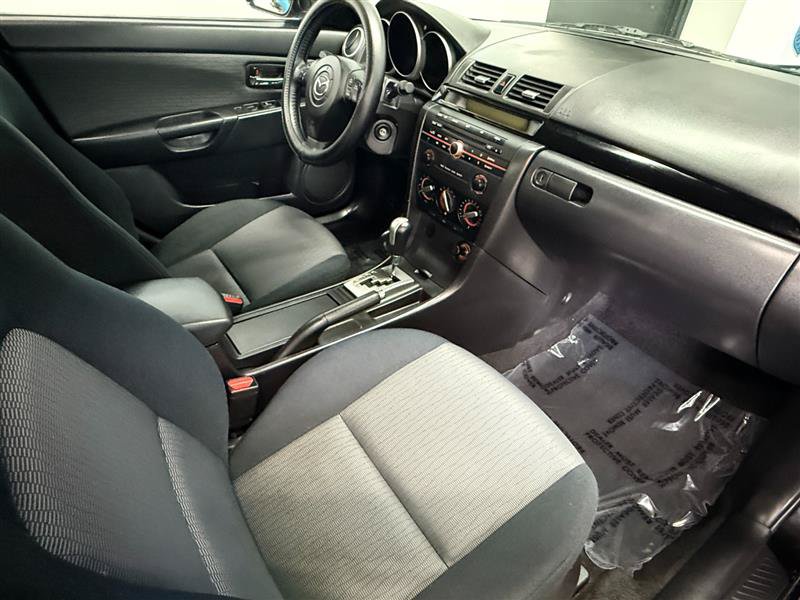 Used 2009 MAZDA MAZDA3 i Touring Value FWD image 7
