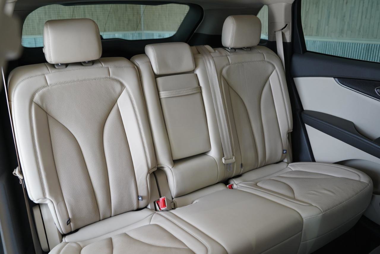 Used 2019 Lincoln Nautilus Reserve w/ Driver Assistance Package image 34