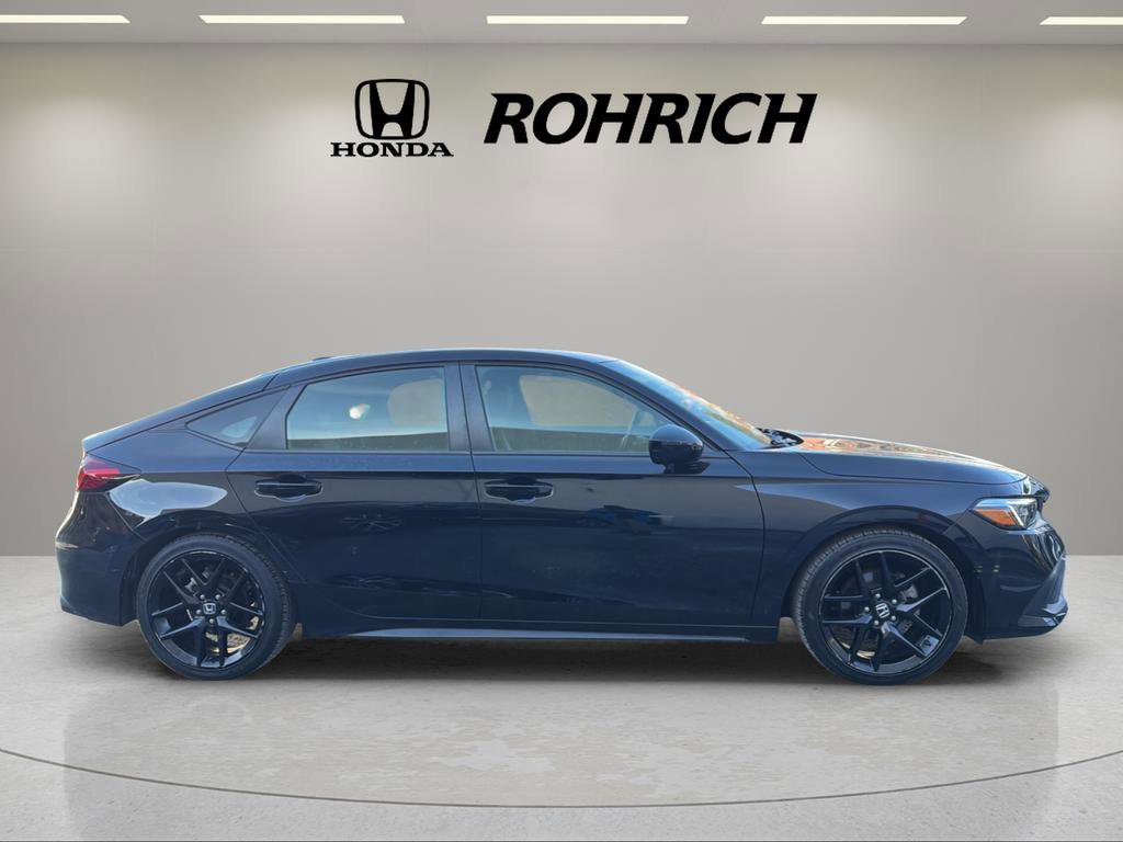 Used 2023 Honda Civic Sport image 5