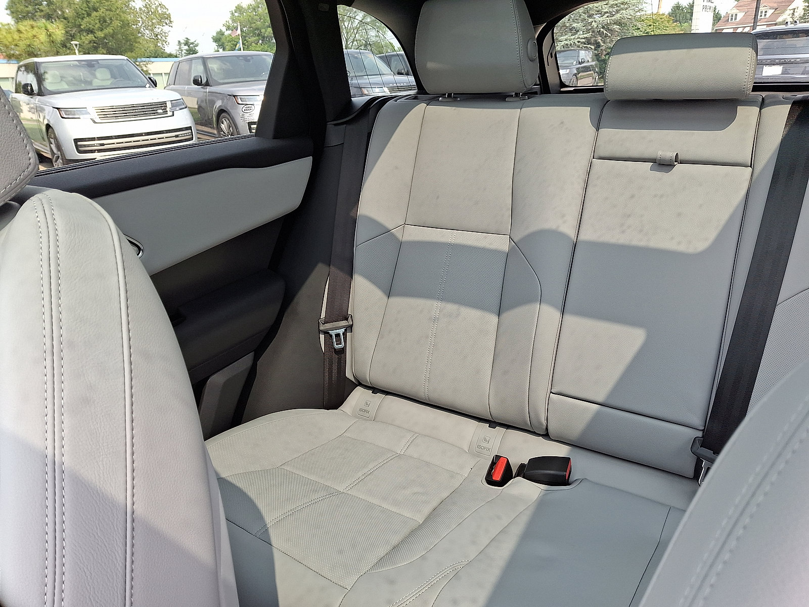 New 2026 Land Rover Range Rover Velar S image 15