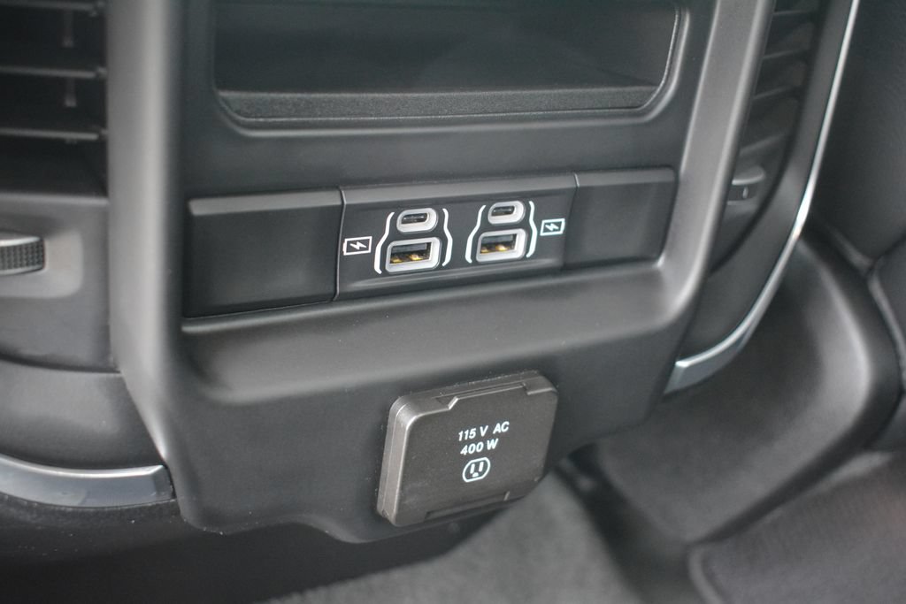 Used 2024 RAM 1500 Laramie AWD/4WD image 25