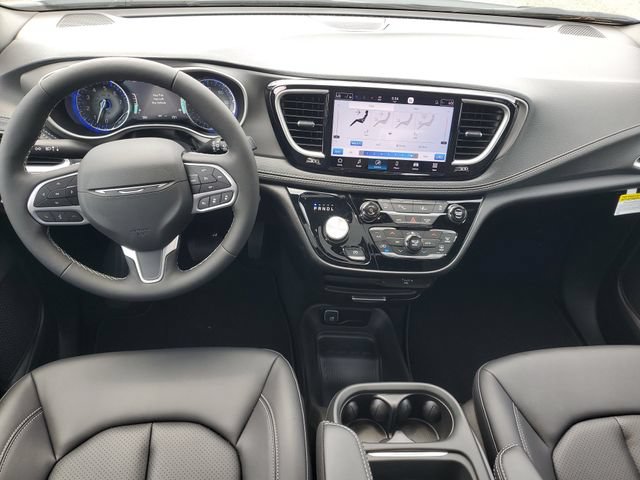 New 2027 Chrysler Pacifica Select AWD/4WD image 13