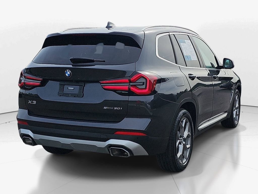 Used 2023 BMW X3 sDrive30i w/ Premium Package image 5