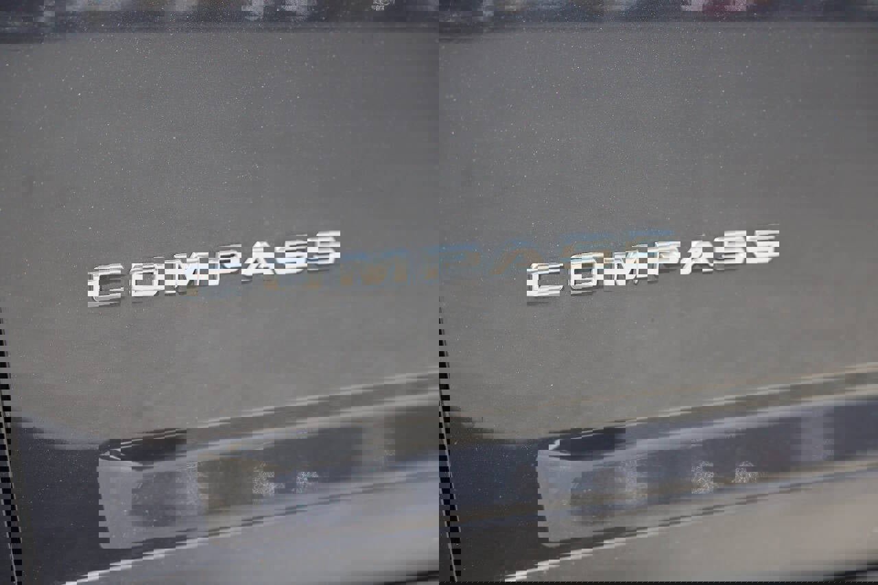 Used 2014 Jeep Compass Latitude w/ Sun/Sound Group image 29