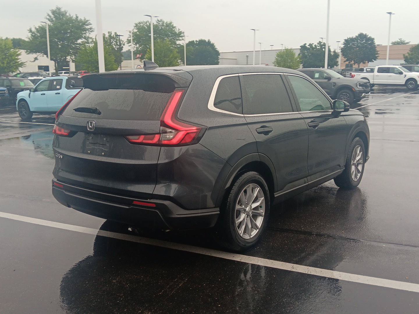Used 2023 Honda CR-V EX image 5