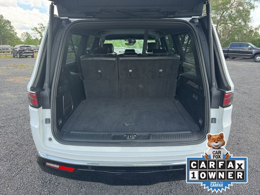Used 2024 Jeep Wagoneer L Series II w/ Flexible Seating Group RWD image 27