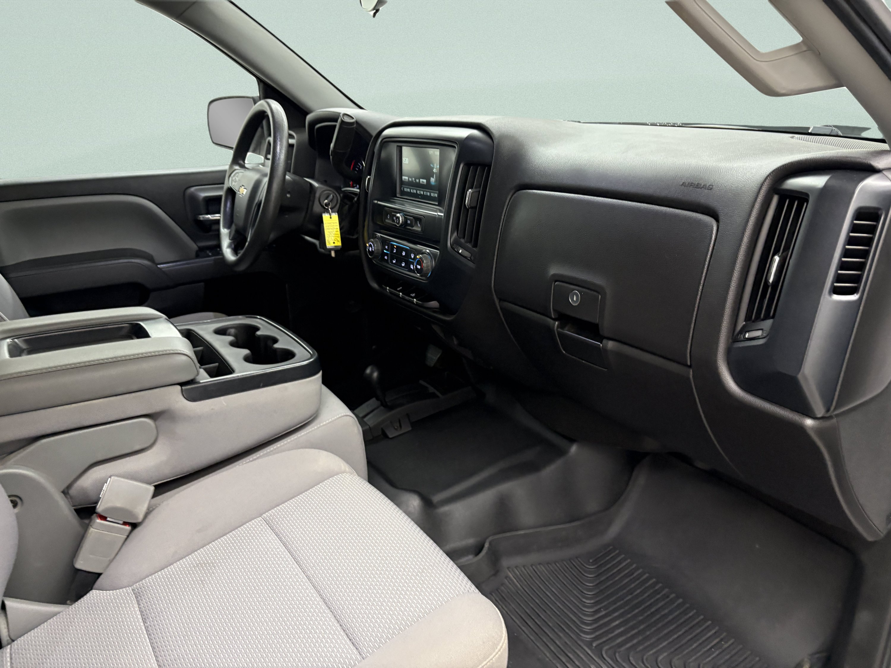Used 2018 Chevrolet Silverado 1500 4x4 Double Cab image 19
