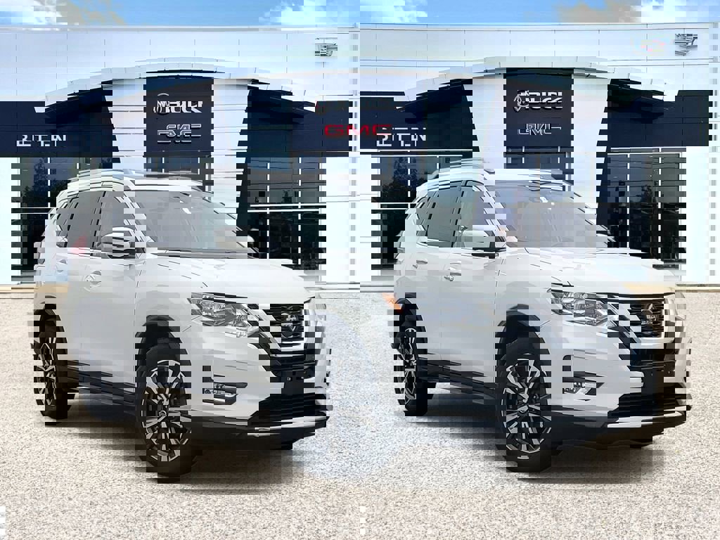 Used 2019 Nissan Rogue SV