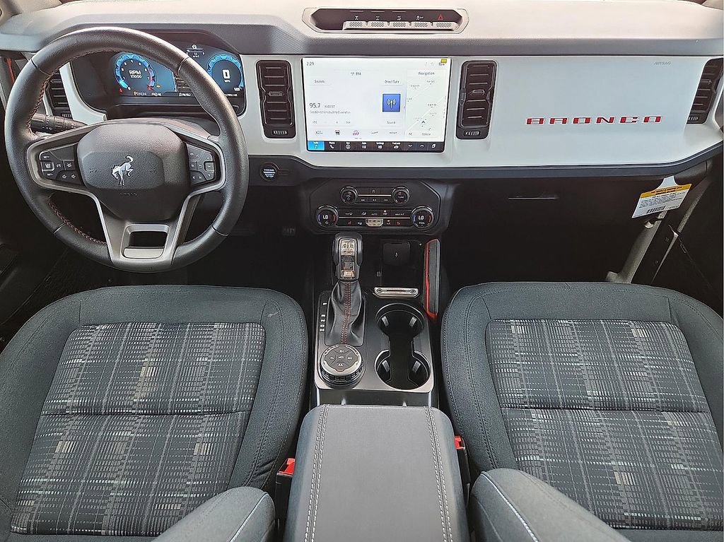 Used 2025 Ford Bronco Heritage Edition AWD/4WD image 12