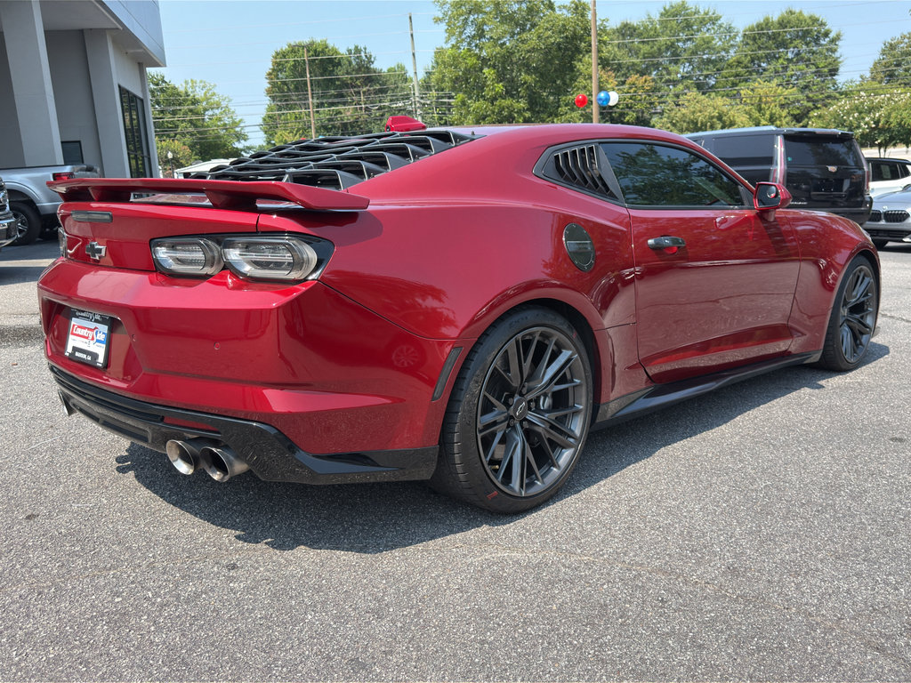Used 2021 Chevrolet Camaro ZL1 RWD image 6