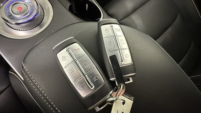 Used 2024 Genesis GV70 2.5T w/ Advanced Package AWD/4WD image 21