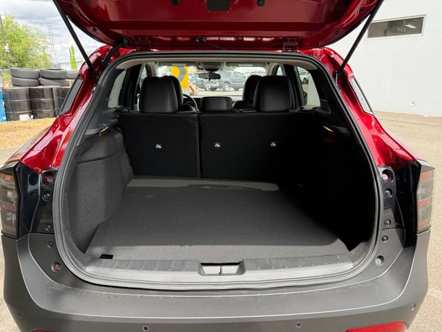 New 2026 Nissan Kicks SR w/ Cold Weather Package AWD/4WD image 12