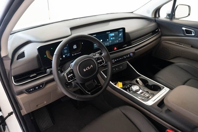 Used 2026 Kia Carnival EX FWD image 3