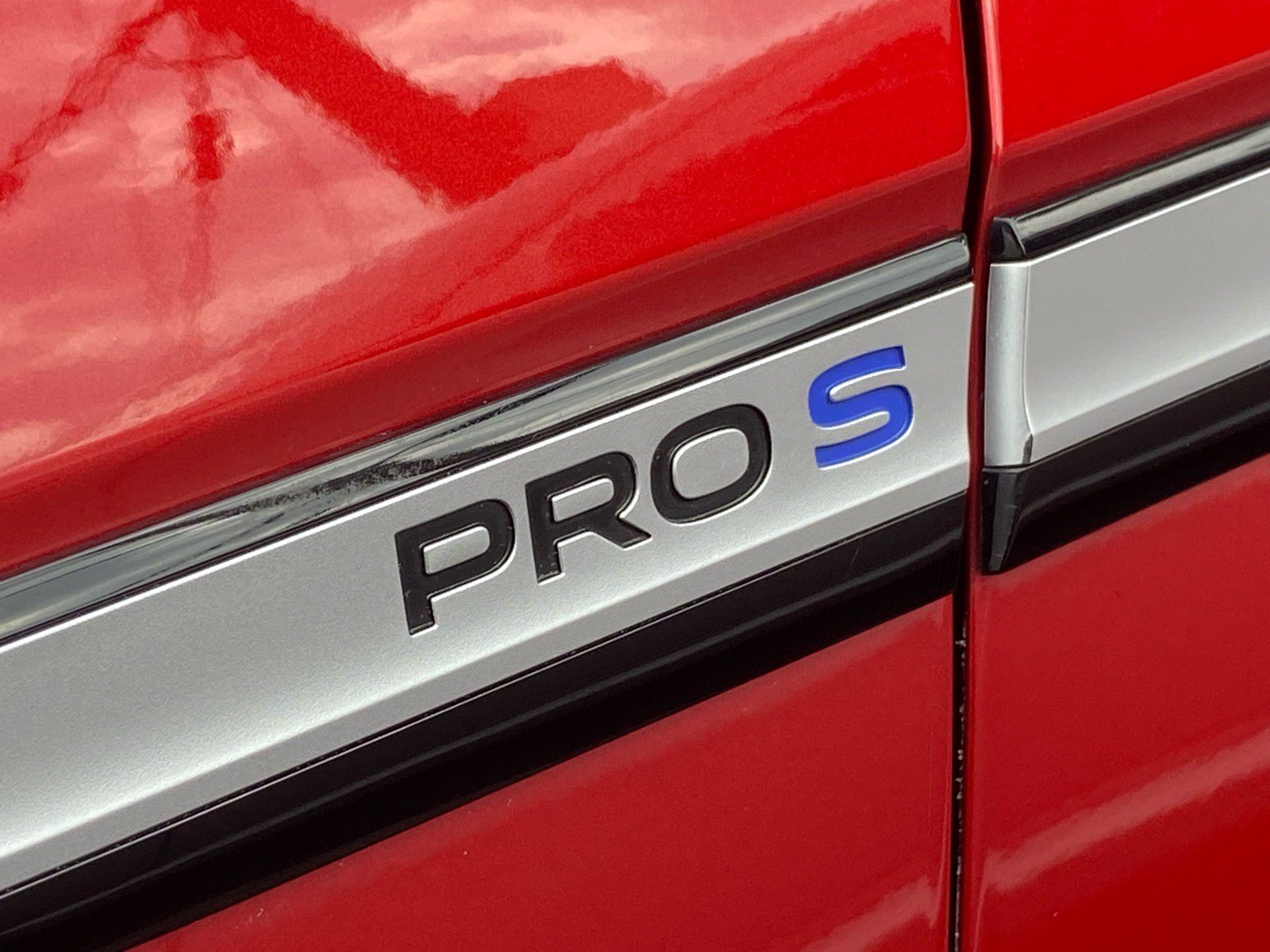 Certified 2023 Volkswagen ID.4 Pro S RWD image 3