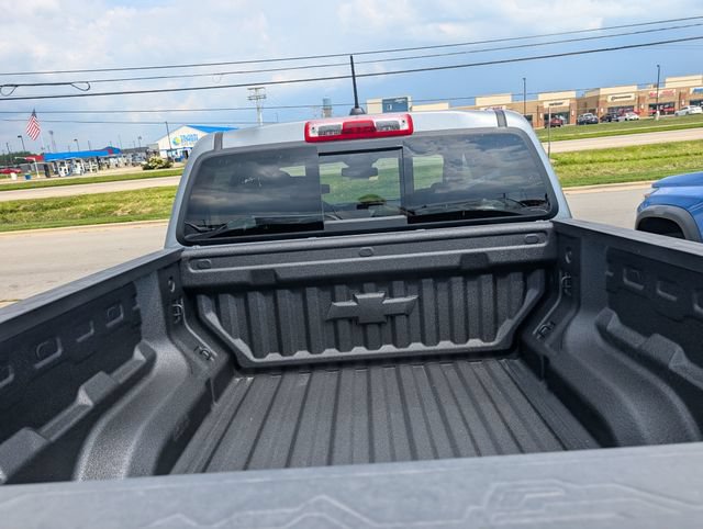 New 2026 Chevrolet Colorado Z71 w/ Midnight Edition AWD/4WD image 9